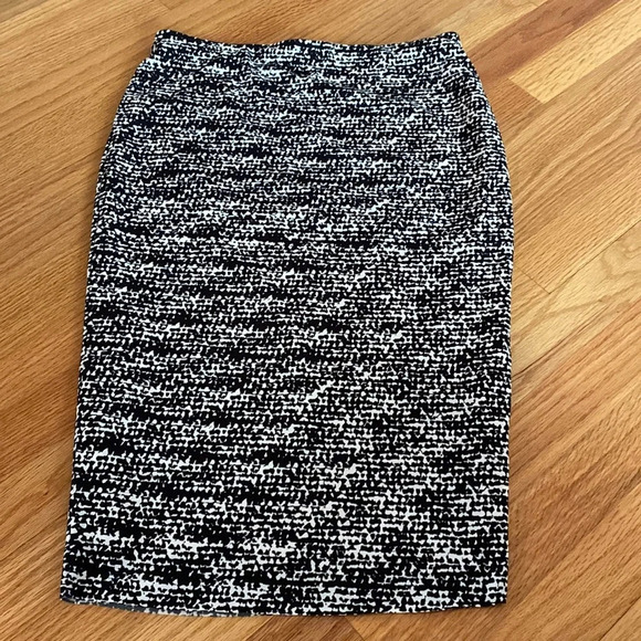 Vince Camuto Skirt Pencil Skirt Work Professional Stretchy Neutral Black Pattern - Picture 1 of 5